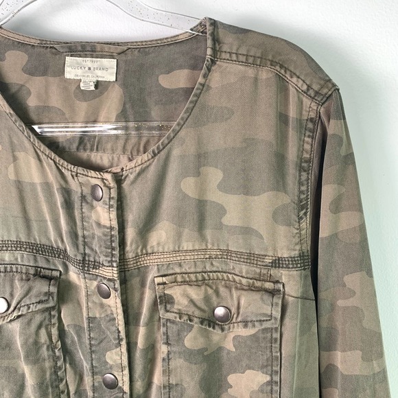 Lucky Brand Camo Collarless Olive Multicolor Trucker XL - Picture 3 of 9
